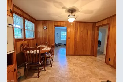 4608 High Point Road, Kernersville, NC 27284 - Photo 9