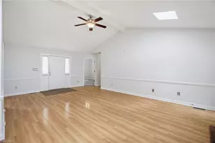 6 Castle Bridge Ct, Greensboro, NC 27407 - Photo 3
