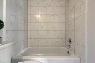 5735 Bramblegate Rd, Greensboro, NC 27409 - Photo 29