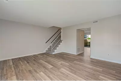 5735 Bramblegate Road #K, Greensboro, NC 27409 - Photo 7