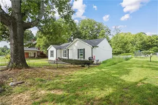 410 Fayetteville St, Liberty, NC 27298 - Photo 39