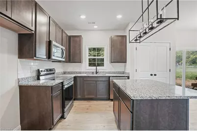 410 Fayetteville Street, Liberty, NC 27298 - Photo 7