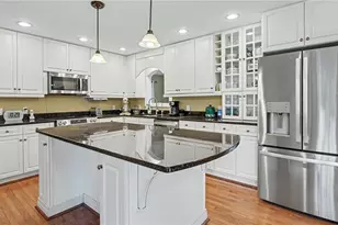 1000 Meade Dr, Greensboro, NC 27410 - Photo 9