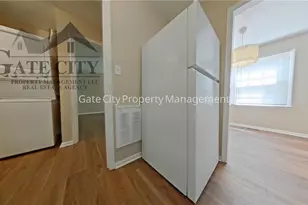 1105 Meadowbrook Blvd, High Point, NC 27260 - Photo 3