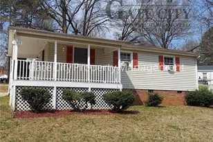 1105 Meadowbrook Blvd, High Point, NC 27260 - Photo 1