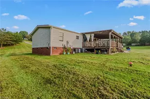 171 Clover Ln, Mount Airy, NC 27030 - Photo 3
