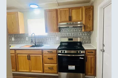 134 Stout Lane, Pilot Mountain, NC 27041 - Photo 7