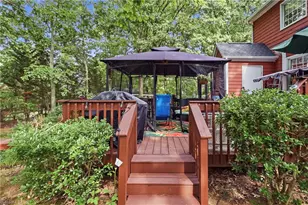8984 Stamford Club Ct, King, NC 27045 - Photo 9