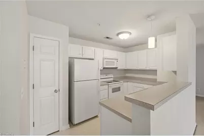3696 Cotswold Avenue #2C, Greensboro, NC 27410 - Photo 11