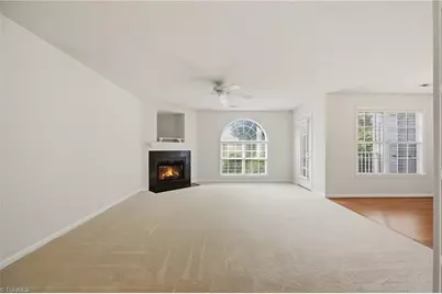 3696 Cotswold Avenue #2C, Greensboro, NC 27410 - Photo 5