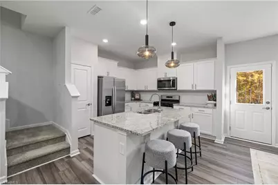 1525 Allegheny  River Street, Greensboro, NC 27405 - Photo 3