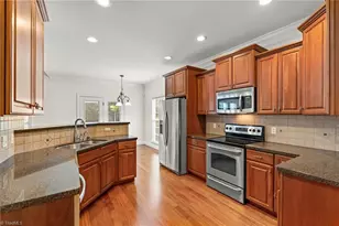 3321 Lower Lake Rd, Thomasville, NC 27360 - Photo 11