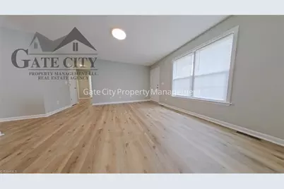 22 King Row, Thomasville, NC 27360 - Photo 5