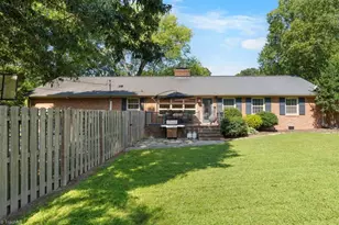 1228 Ridgecrest Ave, Burlington, NC 27615 - Photo 31