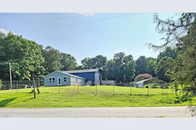 225 8th Avenue, New London, NC 28127 - Photo 11