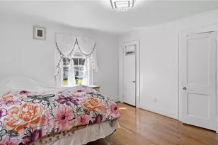 325 W Gilbreath St, Graham, NC 27253 - Photo 13