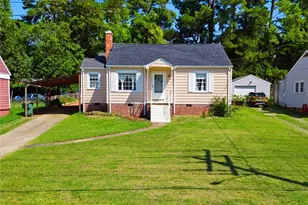 325 W Gilbreath St, Graham, NC 27253 - Photo 1