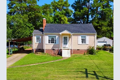 325 W Gilbreath Street, Graham, NC 27253 - Photo 1