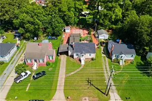 325 W Gilbreath St, Graham, NC 27253 - Photo 25