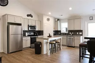 338 Price St, Stoneville, NC 27048 - Photo 5