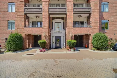 1 Park Vista Lane #350, Winston-Salem, NC 27101 - Photo 3