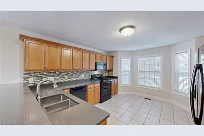 3879 Wood Avenue, Archdale, NC 27263 - Photo 5