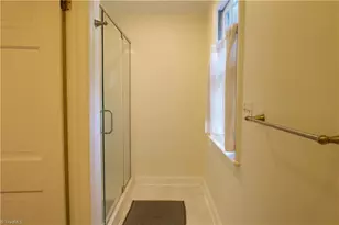 612 Peachtree St, Lexington, NC 27292 - Photo 29