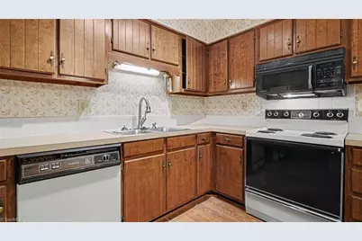 1001 Rock Knoll Court #228, Winston-Salem, NC 27107 - Photo 13