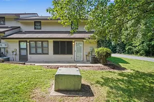1001 Rock Knoll Ct, Winston-Salem, NC 27107 - Photo 27