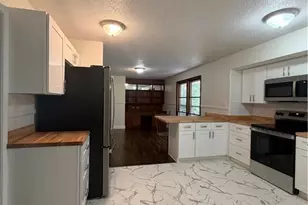 208 Harris Ave, Elkin, NC 28621 - Photo 9