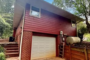 208 Harris Ave, Elkin, NC 28621 - Photo 29