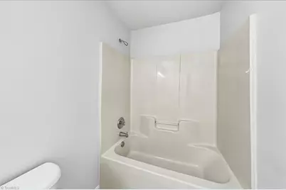 100 Carmel Court, Kernersville, NC 27284 - Photo 9