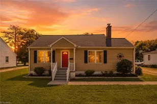 418 S Maple St, Graham, NC 27253 - Photo 1