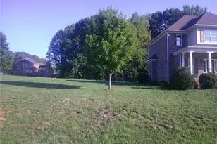8174 Sanfords Creek Dr, Colfax, NC 27235 - Photo 27