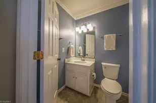 416 Pinnix Dr, Lexington, NC 27295 - Photo 23