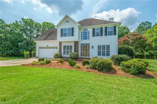 416 Pinnix Dr, Lexington, NC 27295 - Photo 1
