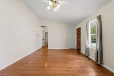 808 Circle Drive, High Point, NC 27262 - Photo 7