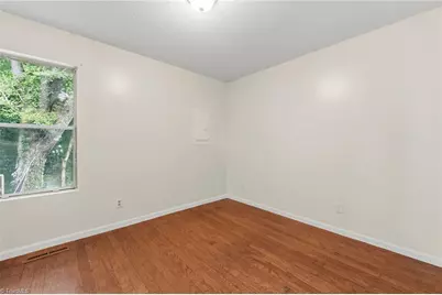 808 Circle Drive, High Point, NC 27262 - Photo 19