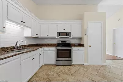 808 Circle Drive, High Point, NC 27262 - Photo 13