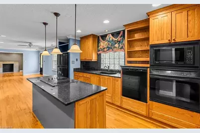 4009 Alonzo Drive, Winston-Salem, NC 27104 - Photo 7