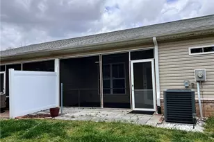230 S Boyles St, Pilot Mountain, NC 27041 - Photo 27