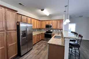 230 S Boyles St, Pilot Mountain, NC 27041 - Photo 7