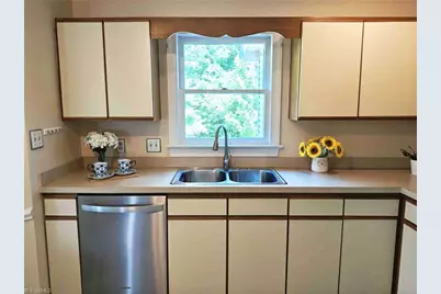 2014 Hearthwood Court, Greensboro, NC 27407 - Photo 7