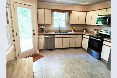 2014 Hearthwood Court, Greensboro, NC 27407 - Photo 9