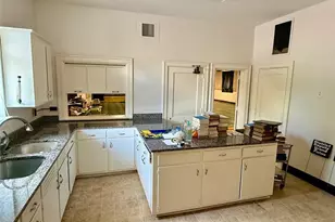 110 S Main St, Reidsville, NC 27320 - Photo 21