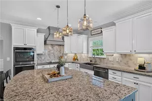 1110 Old Stone Ln, Kernersville, NC 27284 - Photo 9