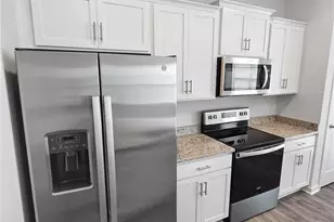 1108 Evelynnview Ln, Kernersville, NC 27284 - Photo 9