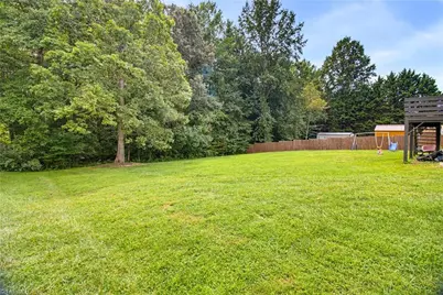 194 Woodbridge Drive, Mount Airy, NC 27030 - Photo 27