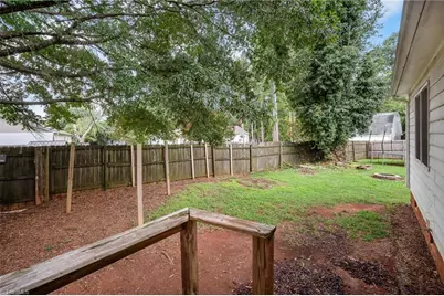 609 Forest Brook Drive, Greensboro, NC 27406 - Photo 19
