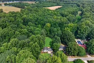 1647 Banbridge Rd, Kernersville, NC 27284 - Photo 13